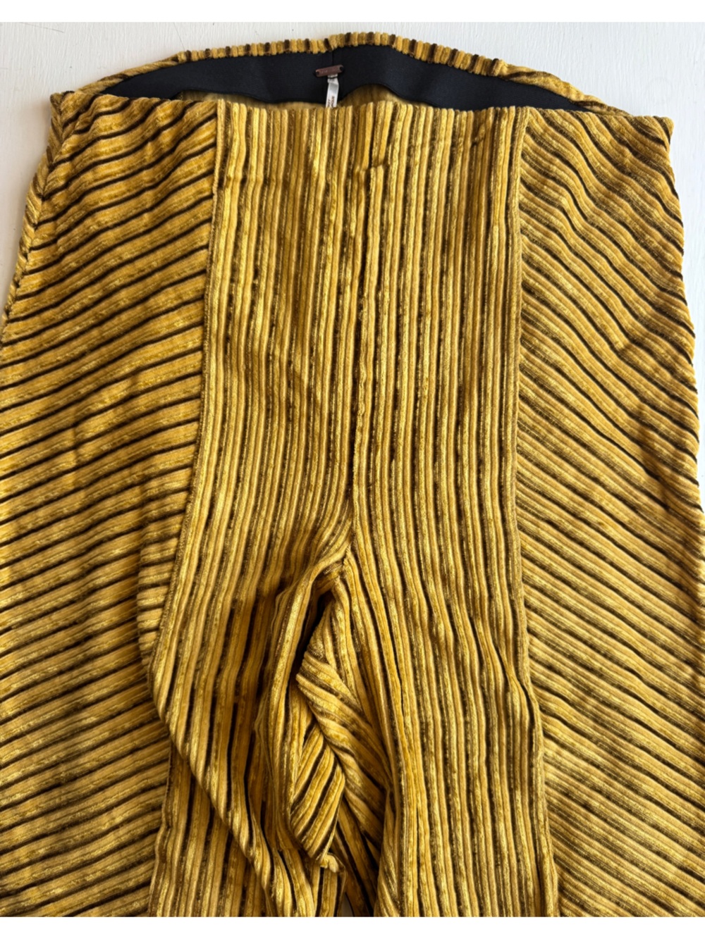Free People Golden, Wide Leg Velvet Leggings Size Large - Picture 5 of 6